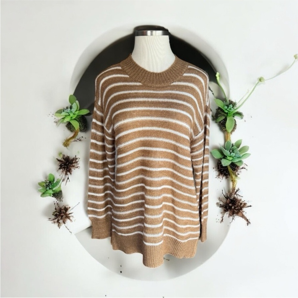 Style & Co. Tan and White Knit Tunic Sweater